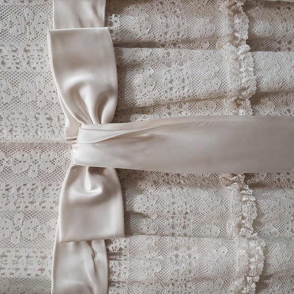 Emma Domb Vintage Long Tiered Cream Lace Dress, Size 13 - Picture 3 of 12